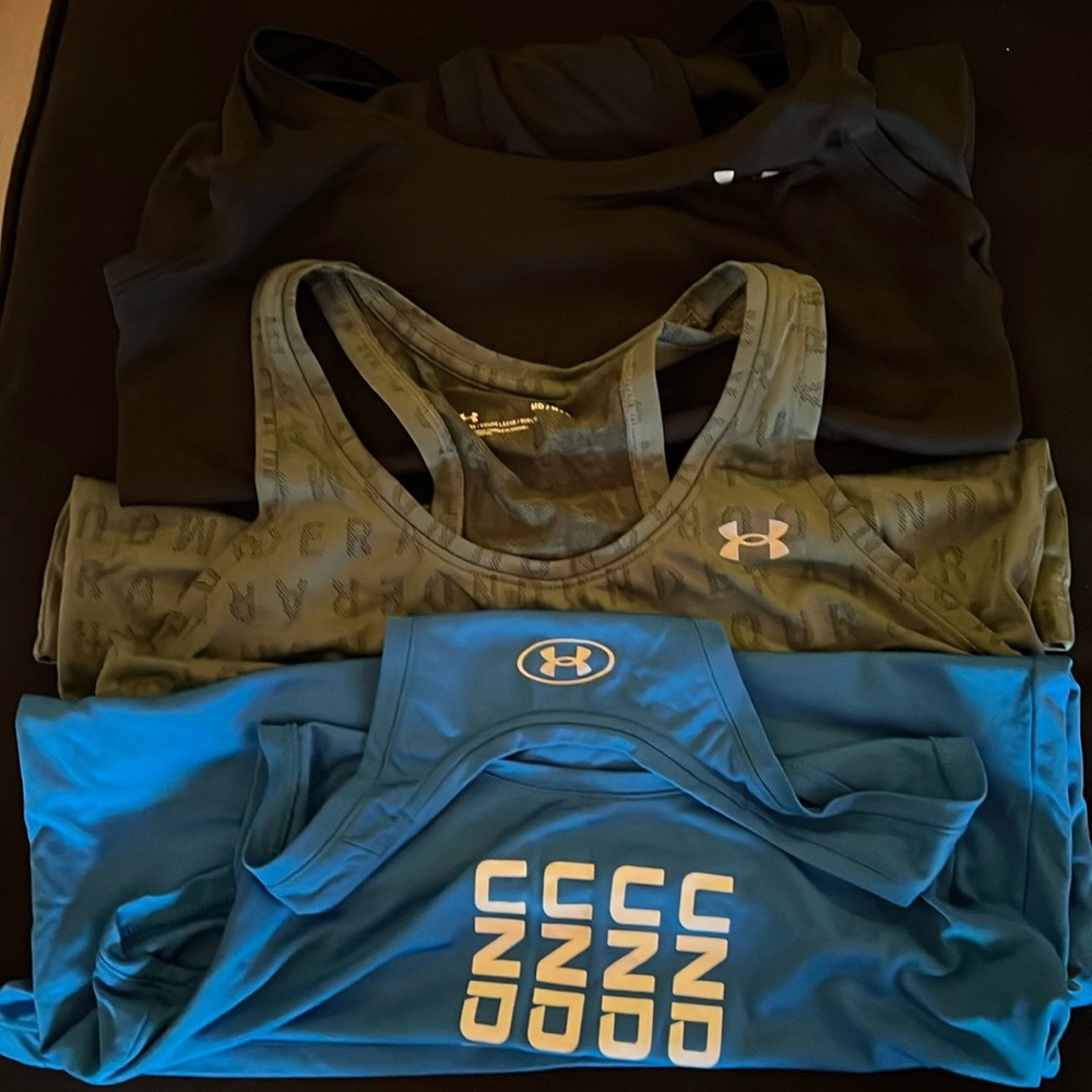 Bundle Of 3 Under Armour Tank Tops. Black/Blue/Green. All 3 For $28.00